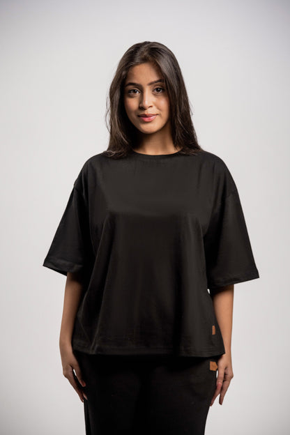 Pretty Solid T Shirt — Black (Box Fit Women)