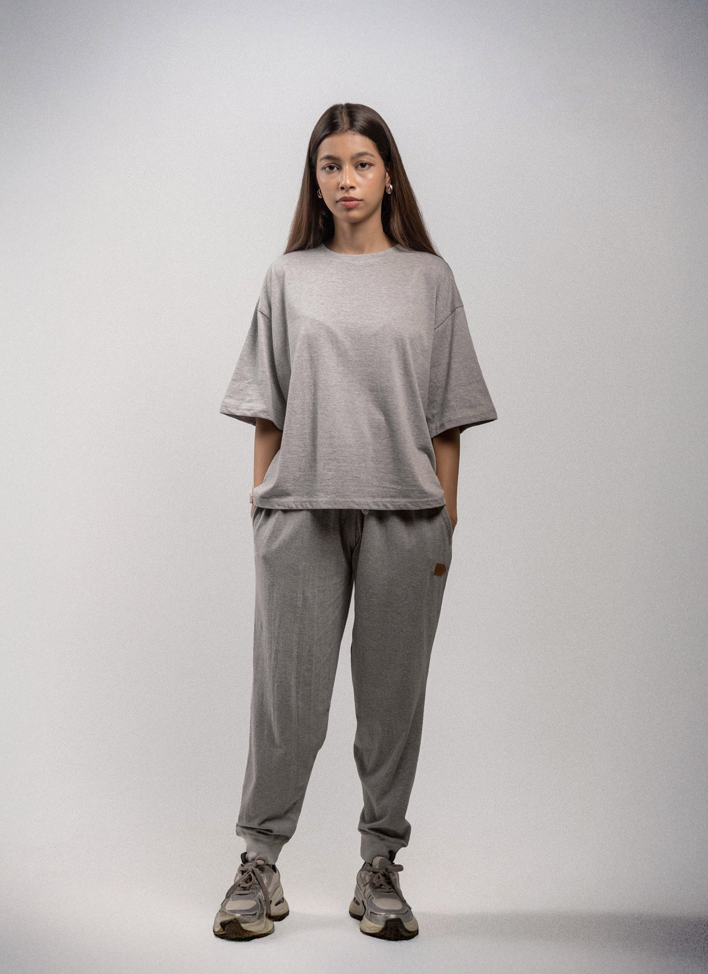 Pretty Solid Jogger Pant + T-Shirt Bundle (Women)