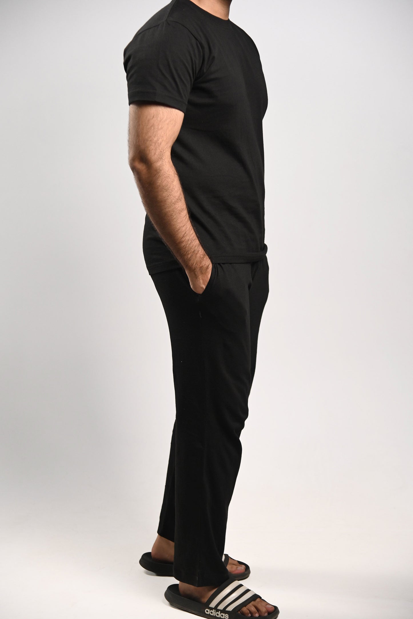 Pretty Solid Relaxing Trousers