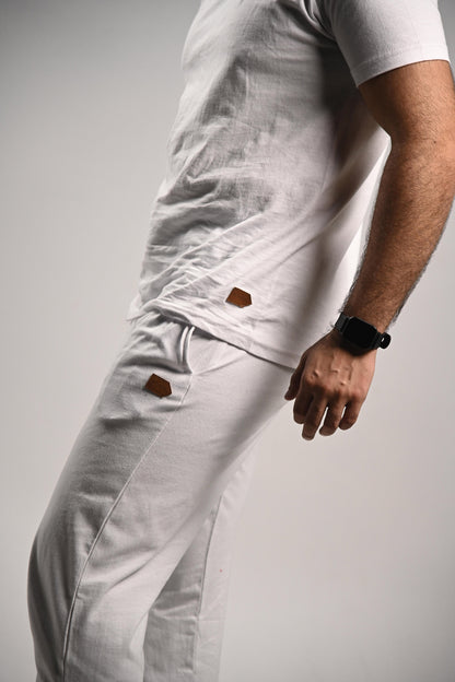 Pretty Solid Relaxing Trouser — White (Men and Women)